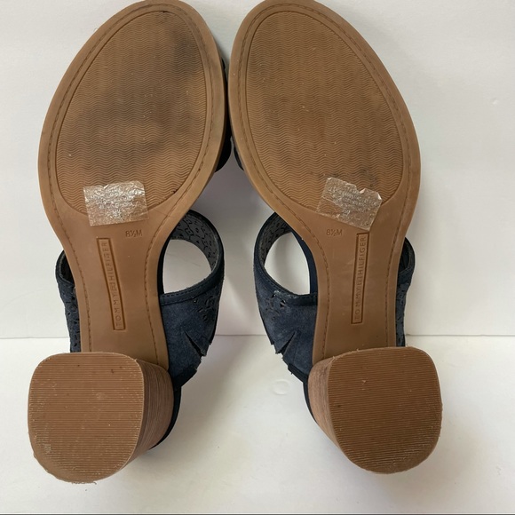 Tommy Hilfiger Women’s Blue Laser Cut Stacked Block Heeled Sandals 
Size 8.5 - Picture 12 of 12